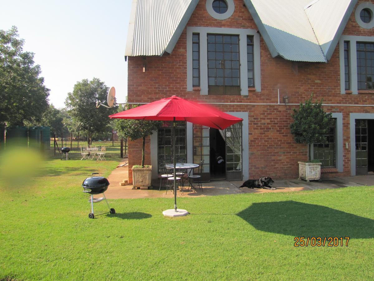 Millstream Inn Guest House Skeerpoort Exterior photo